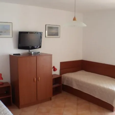 Apartment Tina *