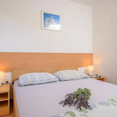 Apartament Tina