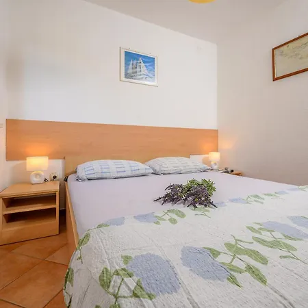 Tina Apartment *