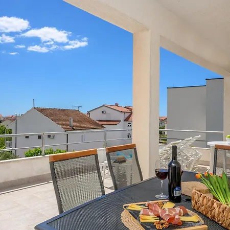 Tina * Rogoznica (Sibenik-Knin)