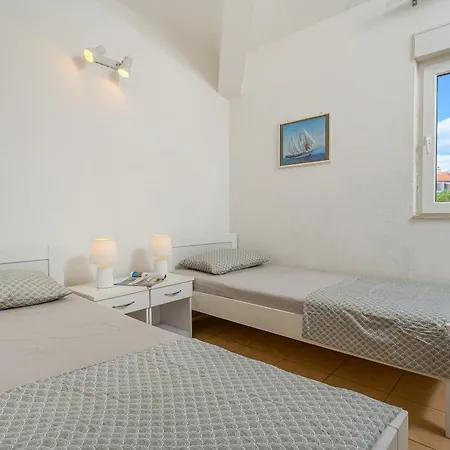 Apartament Tina Rogoznica (Sibenik-Knin)