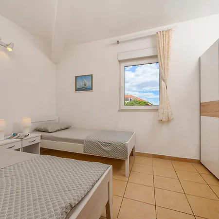 Tina Apartament Rogoznica (Sibenik-Knin)