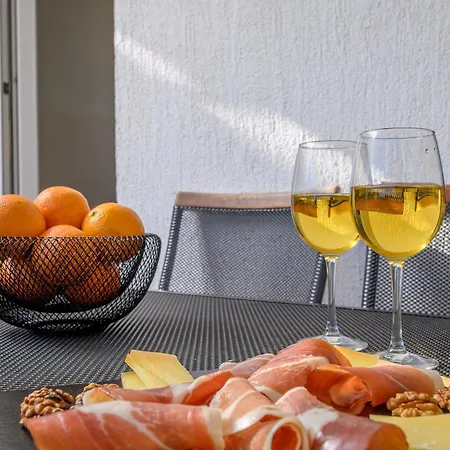 Tina * Rogoznica (Sibenik-Knin)