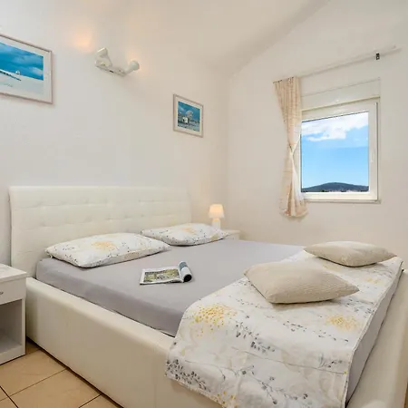 Apartment Tina Rogoznica (Sibenik-Knin)