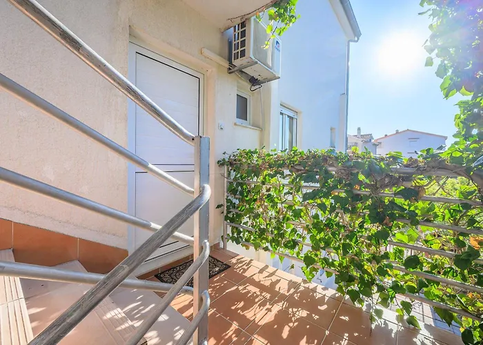 Tina * Rogoznica (Sibenik-Knin)